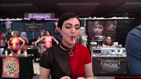 Snapshot of maevemads chatting on 02-01-25, 10:34 Meaves online show from 02-01-25, 10:34