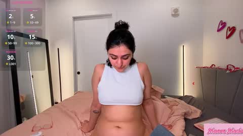 Snapshot of maevemads chatting on 03-09-26, 02:04 Meaves online show from 03-09-26, 02:04