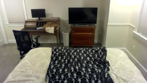 Snapshot of maevesins chatting on 01-17-25, 09:17 Maeve Sins online show from 01-17-25, 09:17