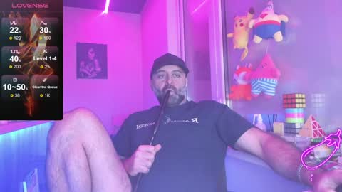 Snapshot of magabear chatting on 01-24-25, 12:20 Magabear online show from 01-24-25, 12:20