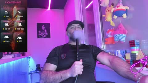 Snapshot of magabear chatting on 02-09-25, 08:24 Magabear online show from 02-09-25, 08:24