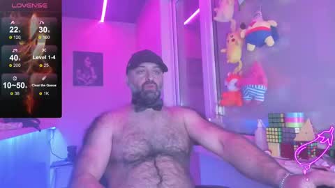 Snapshot of magabear chatting on 03-11-25, 01:48 Magabear online show from 03-11-25, 01:48