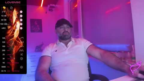 Snapshot of magabear chatting on 02-01-26, 09:46 Magabear online show from 02-01-26, 09:46