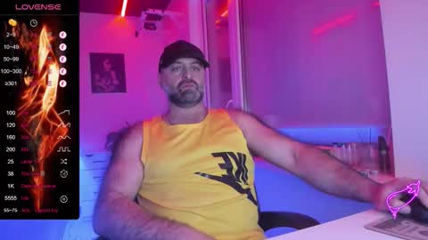 Snapshot of magabear chatting on 02-07-26, 02:59 Magabear online show from 02-07-26, 02:59