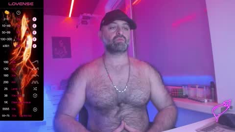 Snapshot of magabear chatting on 02-13-26, 03:13 Magabear online show from 02-13-26, 03:13