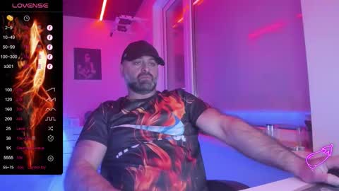 Snapshot of magabear chatting on 02-18-26, 09:22 Magabear online show from 02-18-26, 09:22