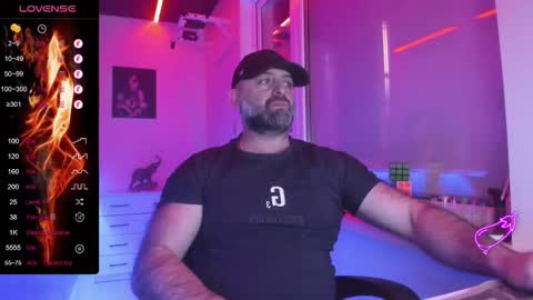 Snapshot of magabear chatting on 03-20-26, 02:38 Magabear online show from 03-20-26, 02:38