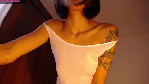 Snapshot of maggie_raver chatting on 12-21-24, 05:29 maggie online show from 12-21-24, 05:29