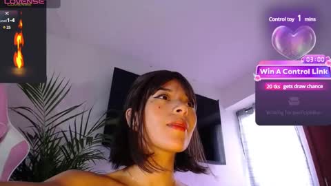 Snapshot of maggie_raver chatting on 03-11-25, 02:40 maggie online show from 03-11-25, 02:40