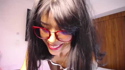 maggie online show from 11-10-25, 04:39