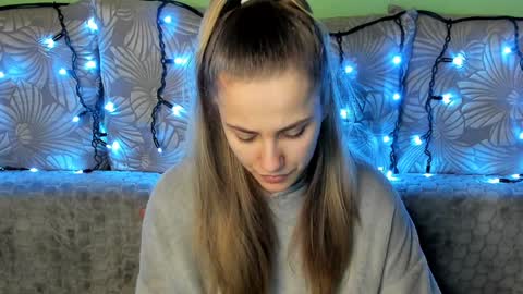 Maggie online show from 12-03-24, 03:20