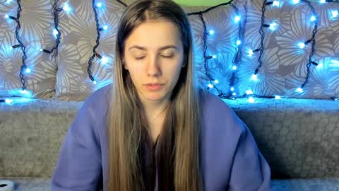 Maggie online show from 12-14-24, 06:35