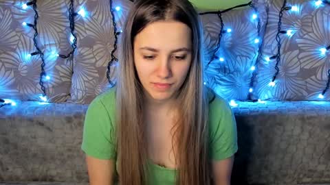 Maggie online show from 12-20-24, 04:09