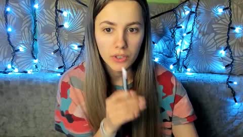 Maggie online show from 02-19-25, 04:55