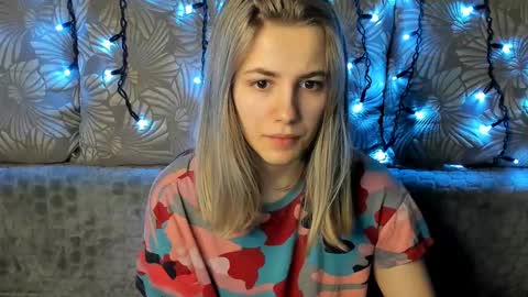 Maggie online show from 03-07-25, 04:24