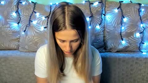 Maggie online show from 10-14-25, 12:33