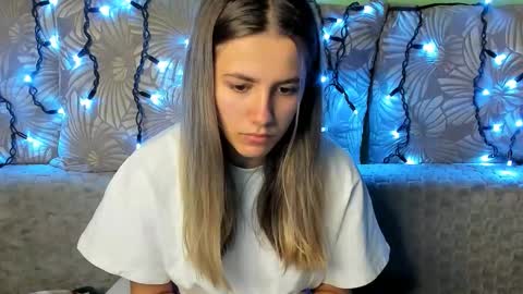 Maggie online show from 11-13-25, 04:00