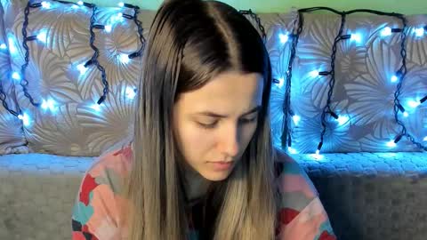 Maggie online show from 02-01-26, 01:59