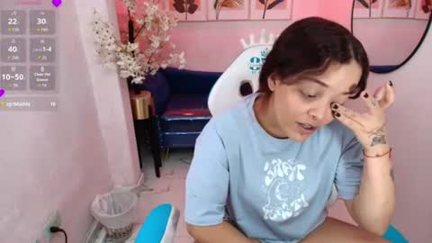 Snapshot of maggy_t18 chatting on 06-26-26, 12:59 Maggy online show from 06-26-26, 12:59