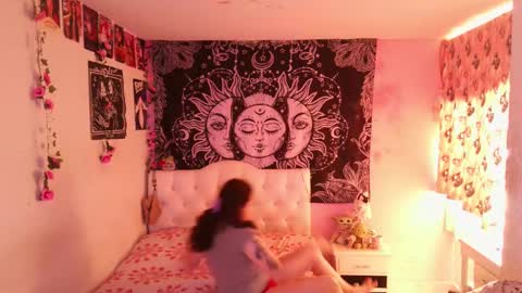 Claire online show from 03-09-25, 02:43