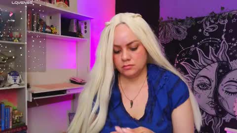 Claire online show from 01-11-26, 01:10