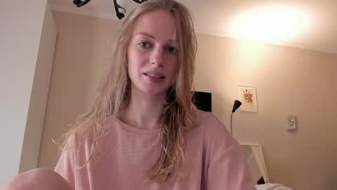 Snapshot of magic_couple13 chatting on 01-21-25, 11:35 Alice  online show from 01-21-25, 11:35