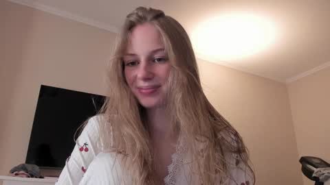 Snapshot of magic_couple13 chatting on 01-31-25, 11:46 Alice  online show from 01-31-25, 11:46
