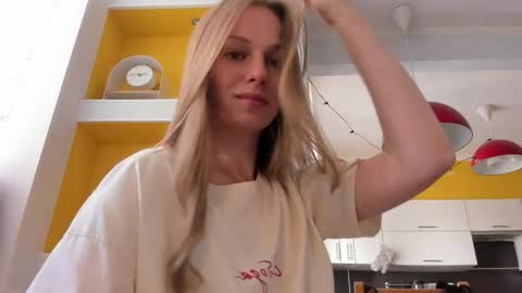 Alice  online show from 06-07-26, 12:53