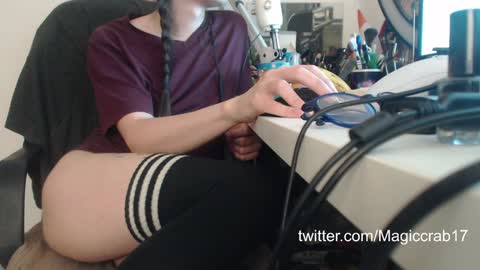 magic_crab17 online show from 12-20-24, 07:28