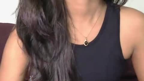 Snapshot of magic_door_open chatting on 11-17-25, 09:15 magic door open online show from 11-17-25, 09:15