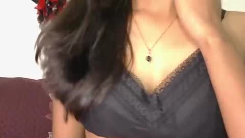 Snapshot of magic_door_open chatting on 11-19-25, 09:31 magic door open online show from 11-19-25, 09:31