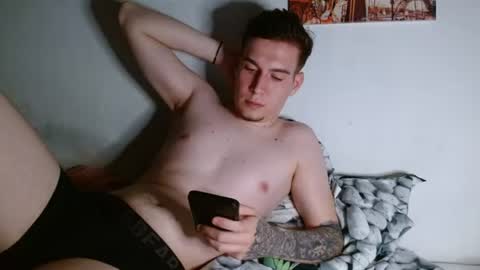 magic_fantasy77 online show from 06-25-26, 12:43