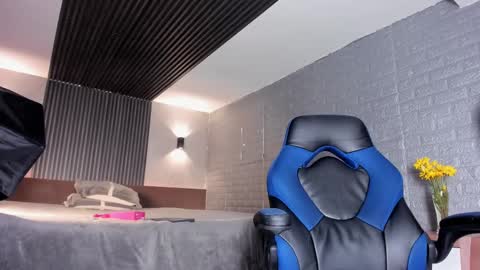 Snapshot of magic_marg chatting on 10-02-25, 09:55 Marge online show from 10-02-25, 09:55