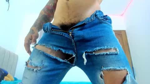 Snapshot of magic_mike_26 chatting on 11-01-25, 11:12 Magic Mike online show from 11-01-25, 11:12