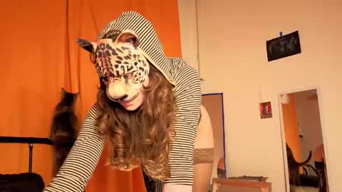 Mikky or Moon online show from 02-18-26, 07:54