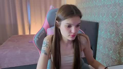 Merry online show from 07-25-26, 01:36