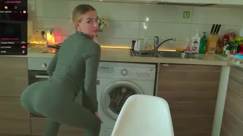 MagicLove online show from 09-10-25, 02:22