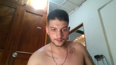 Snapshot of magico_9809 chatting on 01-31-25, 05:32 BRAYAN online show from 01-31-25, 05:32