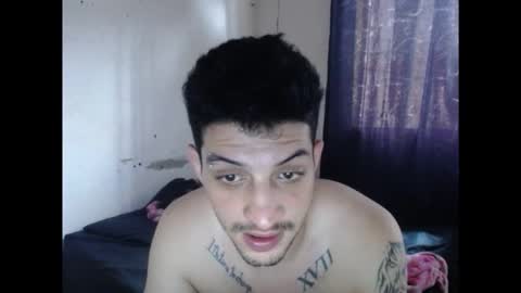 Snapshot of magico_9809 chatting on 10-10-25, 02:27 BRAYAN online show from 10-10-25, 02:27