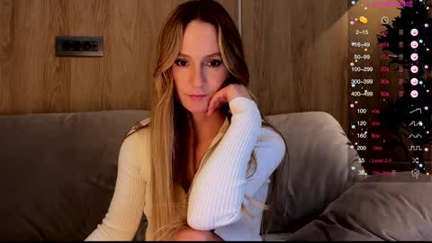 Snapshot of magicpeaach chatting on 02-08-25, 10:40 magicpeaach online show from 02-08-25, 10:40