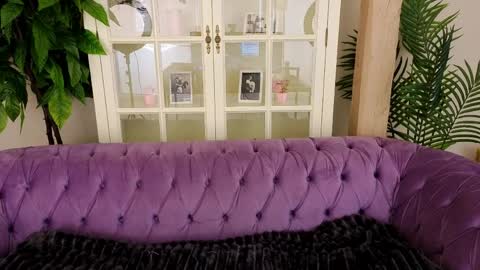 Emily online show from 04-03-26, 06:00