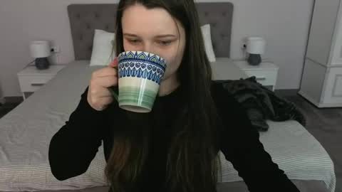 Emily online show from 04-20-26, 05:43