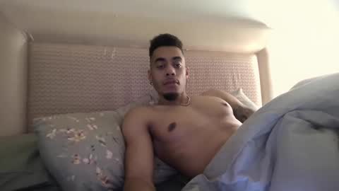 Magicsempai online show from 02-03-25, 03:38