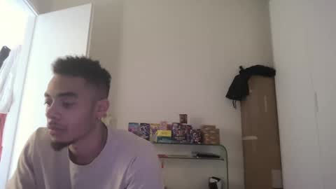 Magicsempai online show from 02-07-25, 11:56