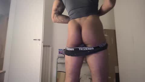 Magicsempai online show from 02-11-25, 01:09