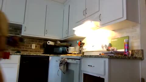 Snapshot of magsjane chatting on 11-05-25, 05:35 Kaye online show from 11-05-25, 05:35