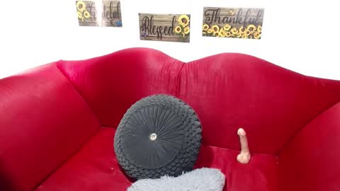 Snapshot of maia_2016 chatting on 09-25-25, 04:21 ISABELA online show from 09-25-25, 04:21