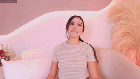 Snapshot of maia_lia_ chatting on 12-13-25, 09:31 MAIA LIA online show from 12-13-25, 09:31