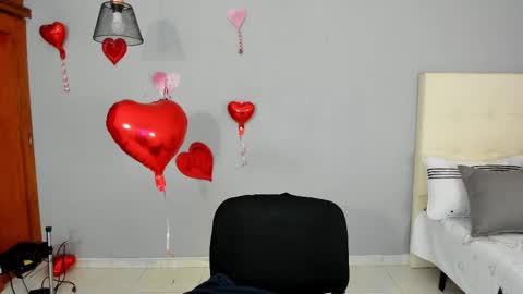 Maia online show from 02-19-25, 12:22