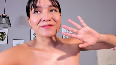 Maia online show from 03-10-25, 07:07